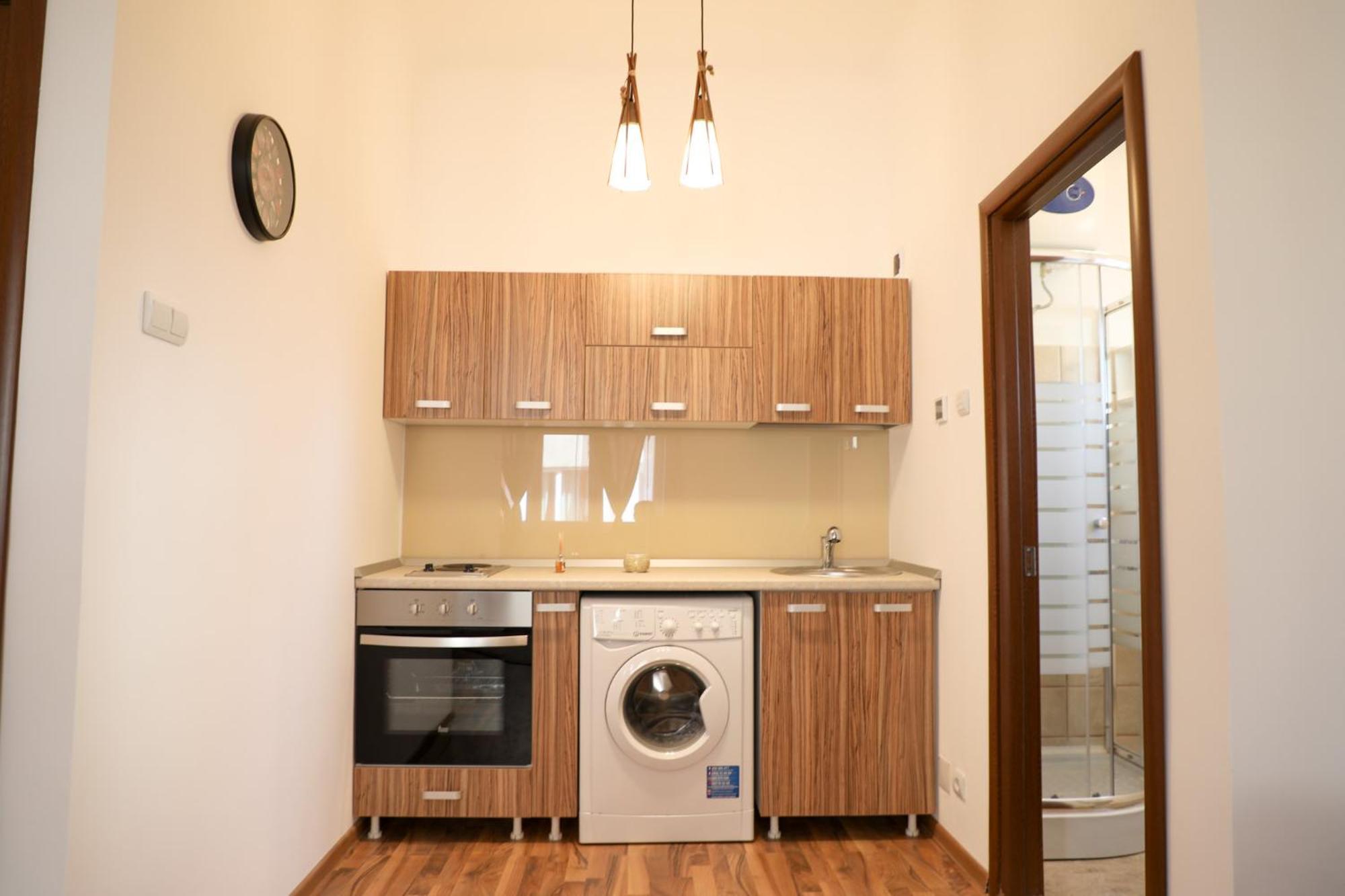 Ultracentral Apartament With Balcony - Old Town Bucarest Exterior foto